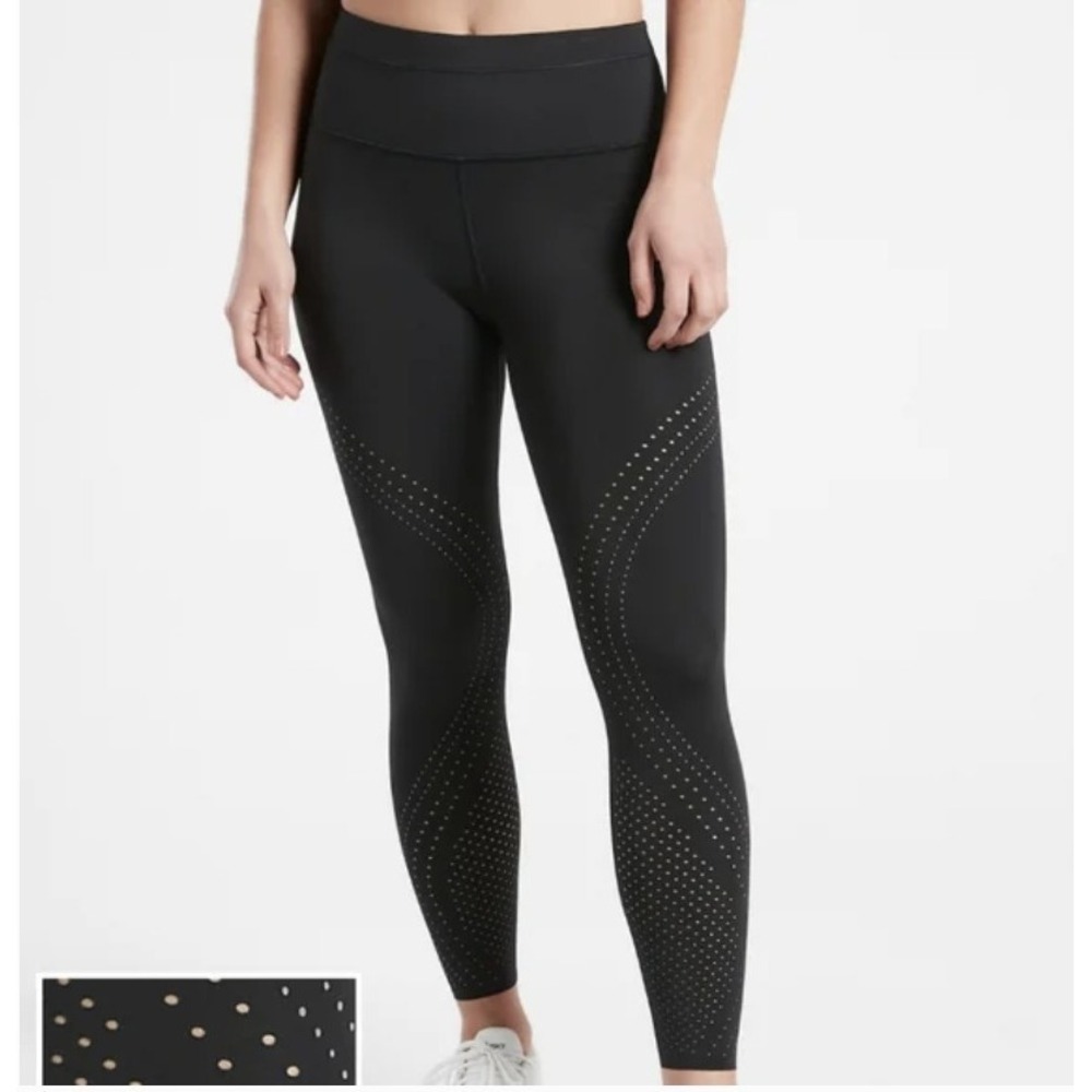 Athleta Accelerate Lasercut 7/8 Tight Womens M Black Good High Rise Leggings